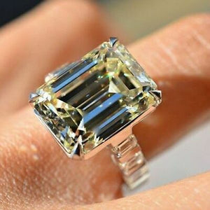 Emerald Moissanite Ring 3.26 Ct Off White Engagement Ring 925 Sterling Silver